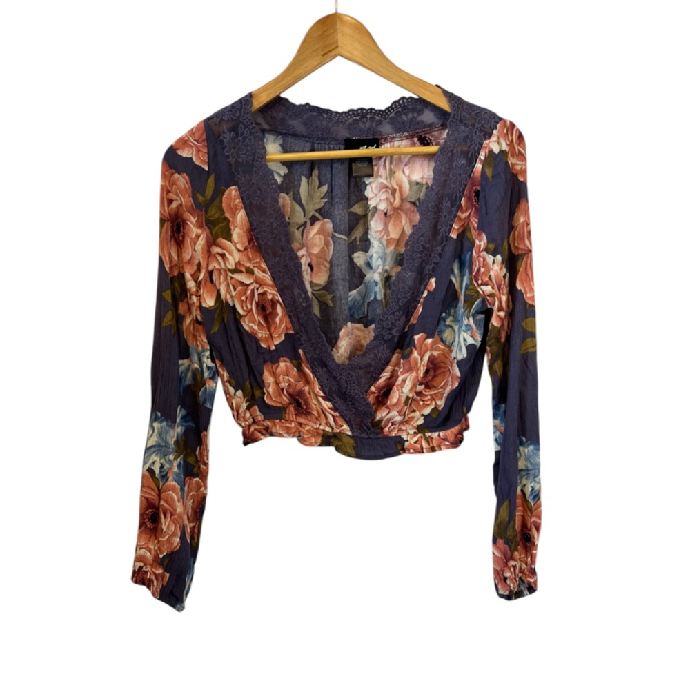 WET SEAL Blue Floral Print Lace Trim Long Sleeve V Neck Cropped Short Top S